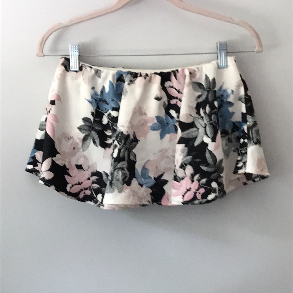 State Of Being flounce strapless top XS - Picture 4 of 16